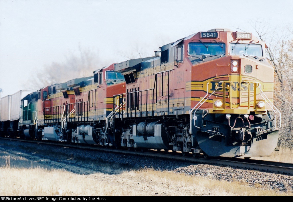 BNSF 5841 West